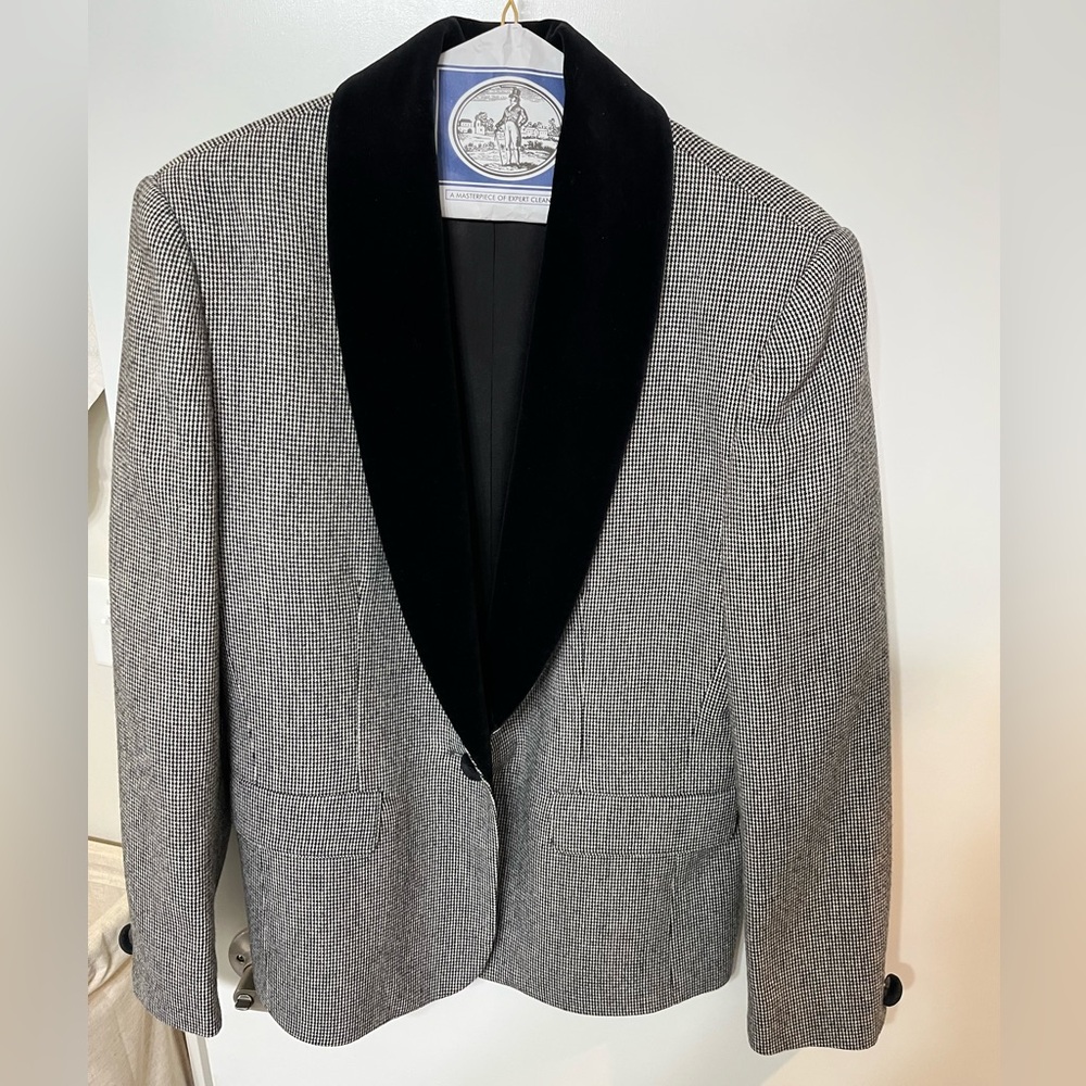 Women’s blazer, velvet and wool